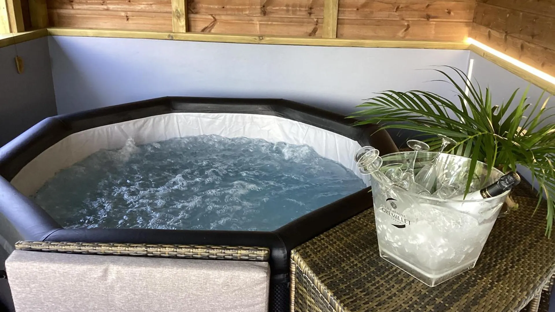 Villa F4 Chic Avec Jacuzzi En Martinique Le Lamentin Martinique